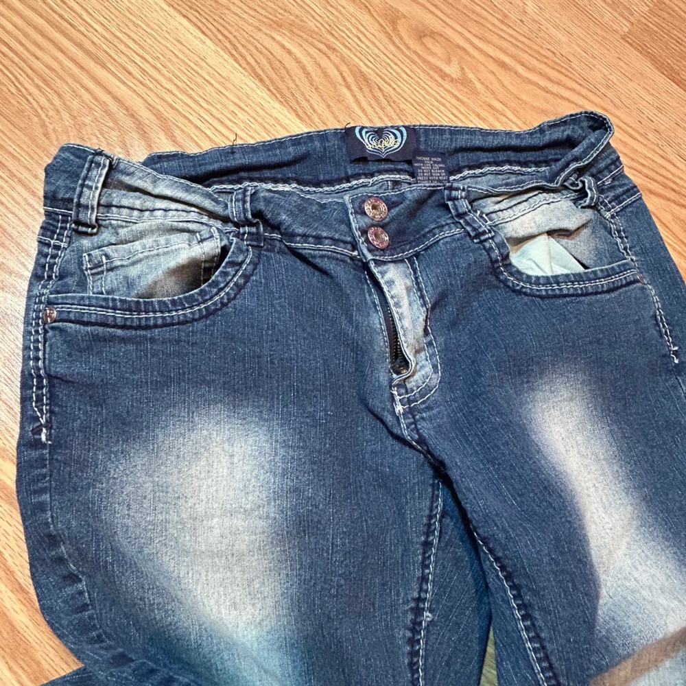Angels Forever Young Embellished Capri Jeans Medium Wash Rhinestone Size 13 - Picture 5 of 6